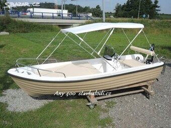 Motorový čln, loď Any 400