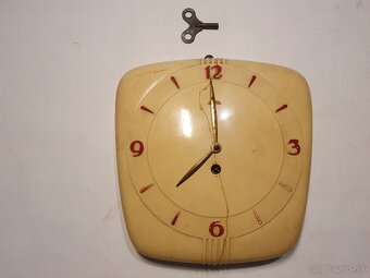 Kuchynske mechanicke nastenne hodiny Prim