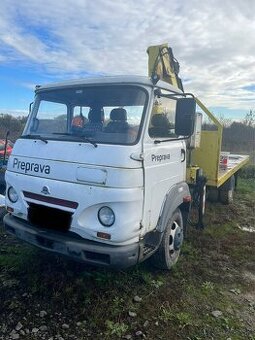 Avia A75 s hydraulickou rukou Essel