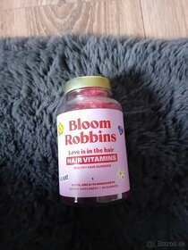 Vitaminy na vlasy bloom robbins - 1
