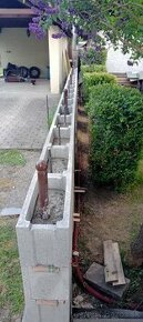 Betónové ploty, pokládka zamkovej dlažby +obrubníky - 1