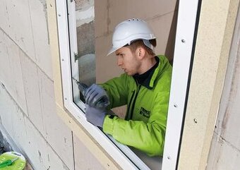 ⭐⭐⭐ RAKÚSKO - MONTÉRI OKIEN - UBYTOVANIE ZDARMA NÁSTUP IHNEĎ