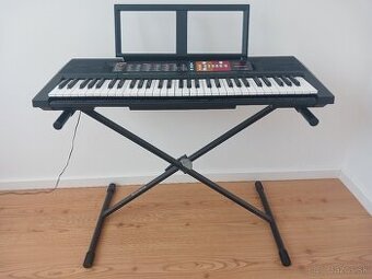 Klavesy Yamaha