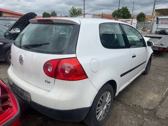 VW GOLF 5 na náhradné diely ND