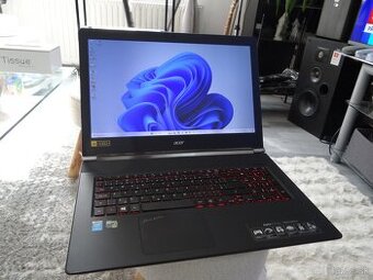 17.3" ACER V17/ Core I7/8GB RAM/256SSD a 1000HDD/4GB NVidia