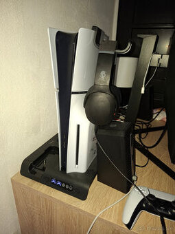 Predám ps5 slim +monitor