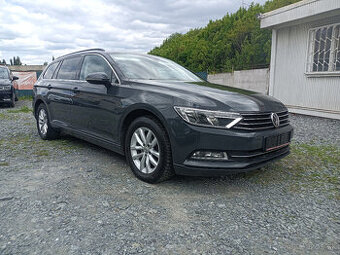 Volkswagen Passat, 110kw,APP,NAVI,r.2017,automat