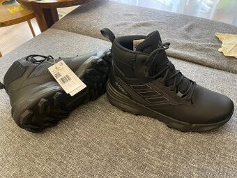 Adidas terrex 44