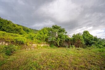 Krásny Pozemok 650 m2 – Bratislava, - Devín, Devínska cesta