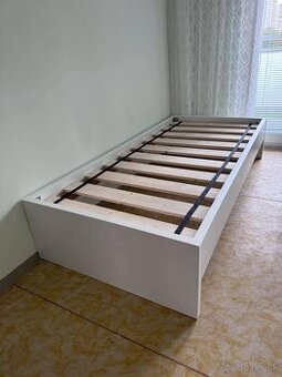 Predám kvalitné pevné jednolôžkové postele- NOVE