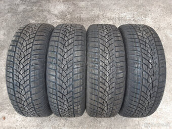205/60 R16  -nové zimné Run Flat