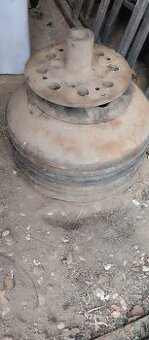 Predám zadné závažie do kolies na zetor