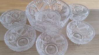 Krištáľová misa a malé misky