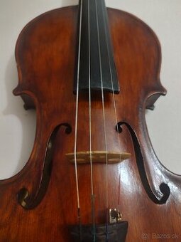 Predám staré husle celé