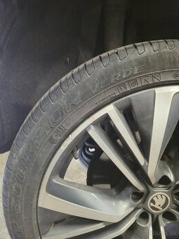Predam letné pneumatiky 235/45 r20