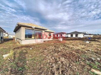 ADOMIS - Predáme 5 izbový tehlový bungalov 144m2 Ruskov, kan