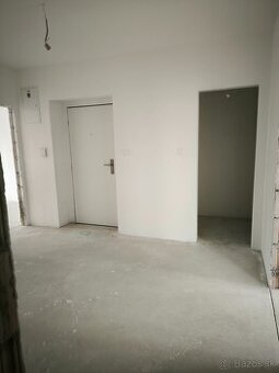 Predám luxusný 3 - izbový byt v Dubnici nad Váhom