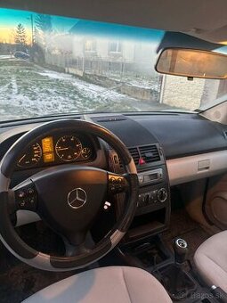 Mercedes Benz A180