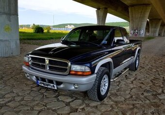 ///DODGE DAKOTA SLT 4.7 V8 Magnum 4x2///2004///