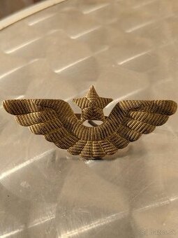 pilotný odznak československého letectva.