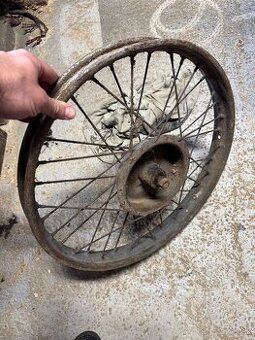 Predné koleso Jawa 250 perák