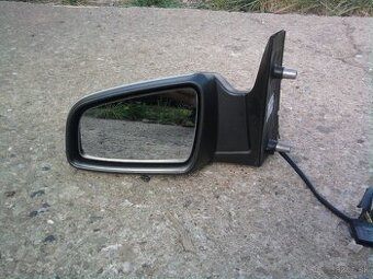 Opel zafira zrkadla a zadne svetla