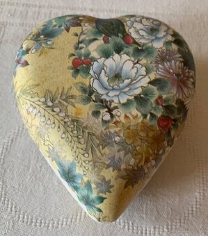 Nová darčeková krabička v tvare srdca (12 cm)