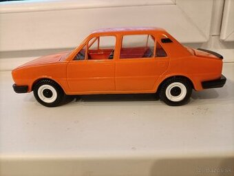 Skoda 120 oranzova kdn