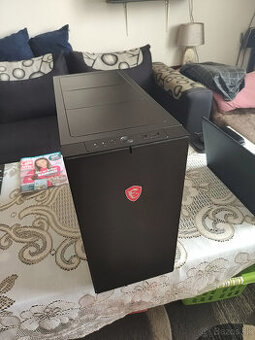 Skrinka Fractal Design Define S Window