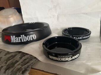 Popolníky 3 kusy cena spolu14€