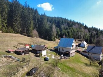 Dom v prírode s veľkým pozemkom 5590m² – vhodný na rekreáci