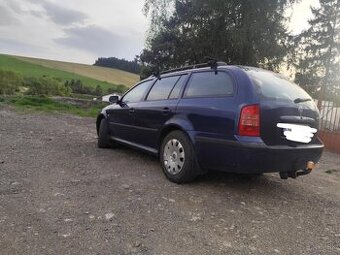Octavia 1.tour.1.6.benzin
