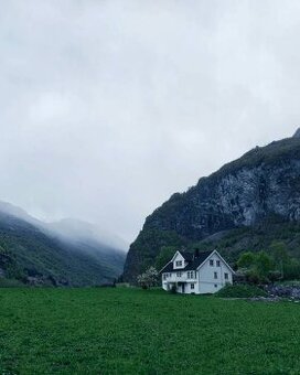 Dom na predaj v okolí predajná