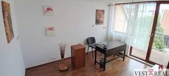 Prenájom Kancelária s balkónom Trnava Pekárska