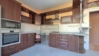 HALO reality - Predaj, rodinný dom Nové Zámky