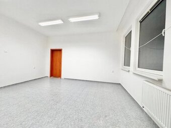 Na prenájom kancelársky priestor 22 m2 v priemyselnej zóne v