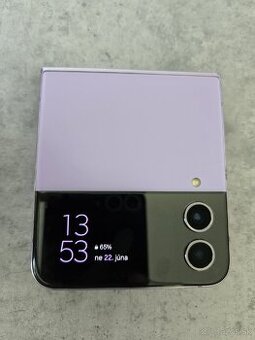 Samsung Galaxy Flip 4