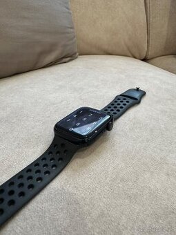 Predám Apple Watch 9 45mm
