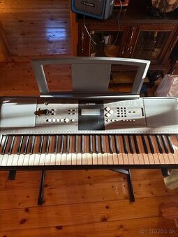 Yamaha elektricky klavír