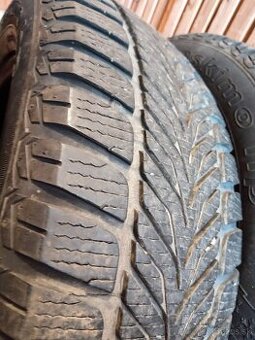 Predám pneumatiky 215/60/R16 zimné