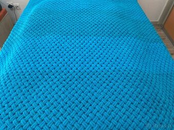 Deka ručná práca s vankusikom