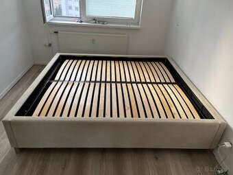 Posteľ Matrachello + zástena + matrace