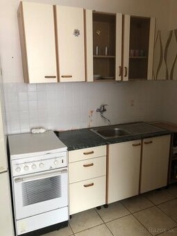 Kuchynská Linka Sporák