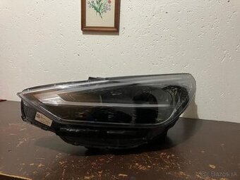 predám svetlomet na hyundai