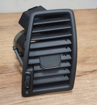 Mriežka prívodu vzduchu Volvo XC90