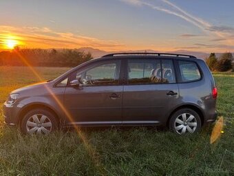 VW TOURAN 2013 1,6tdi 77kw/105k DSG/PANO/LEASING