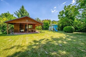 PREDAJ - pozemok s chatou priamo pri vode, Potônske Lúky