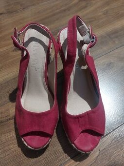 Dámske sandále na platforme