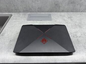 HP OMEN 15