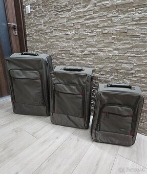 Cestovný kufor - 3 - dielna sada cestovných kufrov
